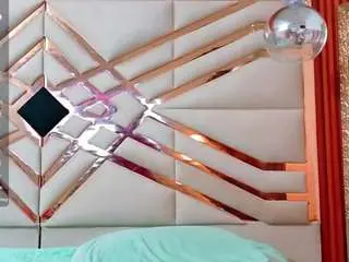Sluttyandmature  live sex cam