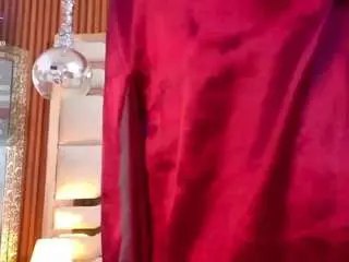 Sluttyandmature  live sex cam
