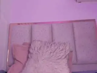 Violeta-olsen  live sex cam