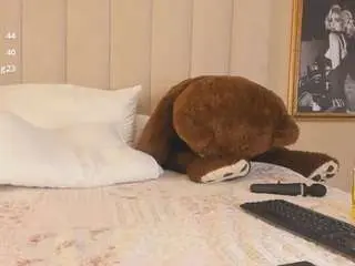 Violeta-olsen  live sex cam