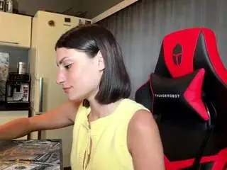 Latonyajordon  live sex cam