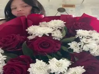 Torrierundell  live sex cam