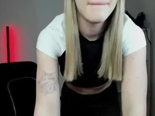 Evelynblond  live sex cam