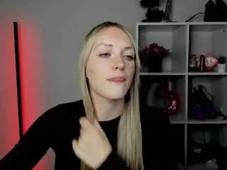 Evelynblond  live sex cam