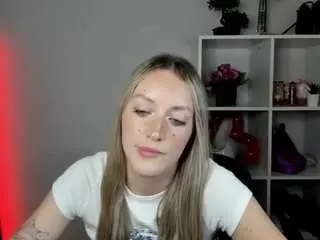 Evelynblond  live sex cam