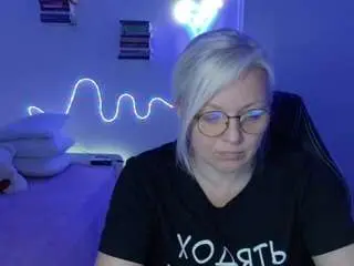 Linsycardinal  live sex cam