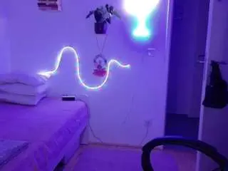 Linsycardinal  live sex cam
