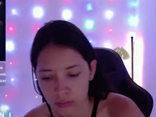 Sarasavaage  live sex cam