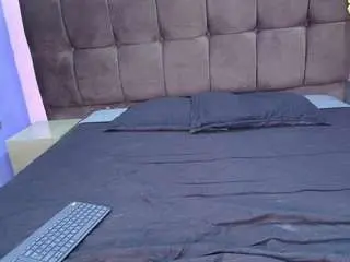 Valentinajaramilloo  live sex cam