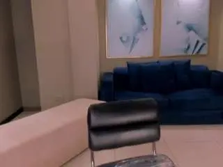 Juliabanks  live sex cam
