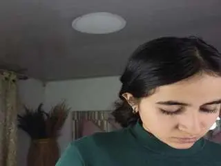 Miafischer2  live sex cam