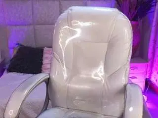 Miafischer2  live sex cam