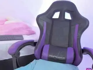 Penelope-22x  live sex cam