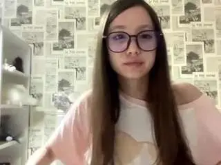 Rosellekashuba  live sex cam