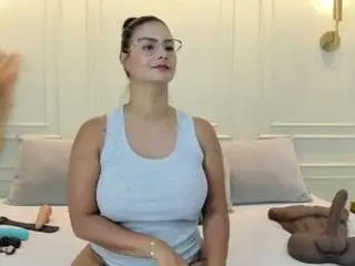 Selenacutee  live sex cam