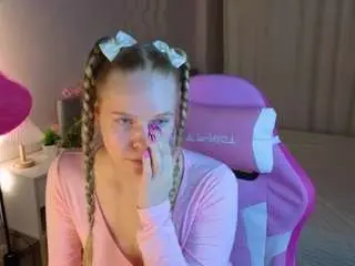 Sweeet-angelll  live sex cam