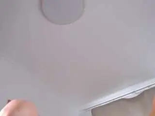 Adele-vibe  live sex cam