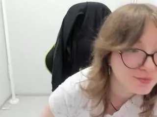 Bonnysummer  live sex cam