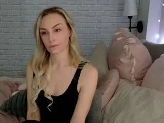 Briehunter  live sex cam