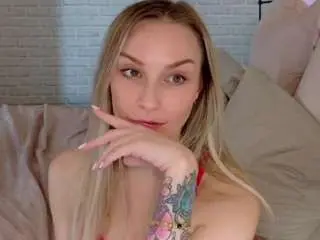 Briehunter  live sex cam