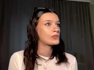 Carolinabeute  live sex cam