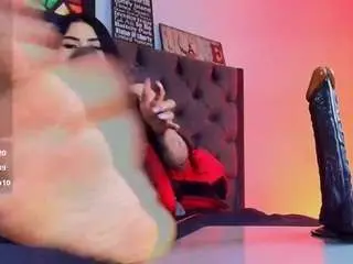 Elinne-hendrix  live sex cam