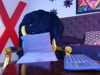 Elinne-hendrix  live sex cam