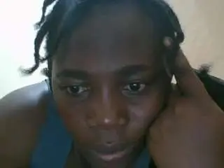 Minahsmiles  live sex cam