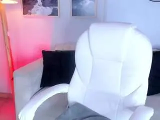 Miss-kattyy  live sex cam