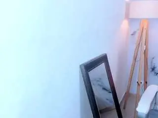 Miss-kattyy  live sex cam