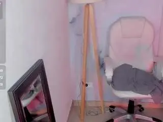 Miss-kattyy  live sex cam