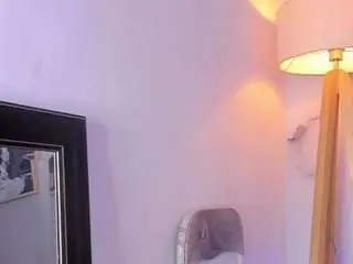 Miss-kattyy  live sex cam