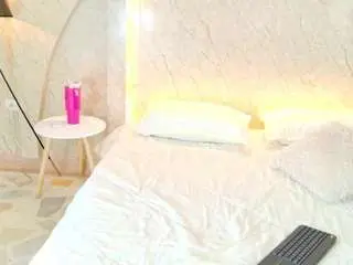 Antonellarusso  live sex cam