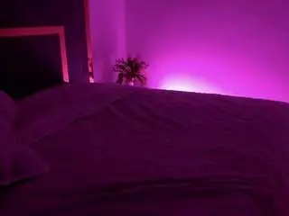 Diana-reine  live sex cam