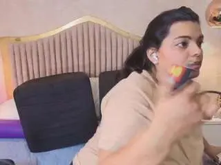 Kismett-aziz  live sex cam