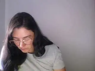 Theaisart  live sex cam