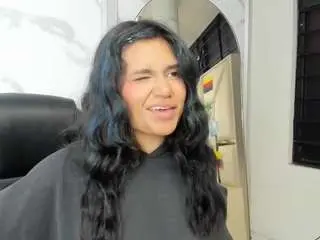 Bellacandyss  live sex cam