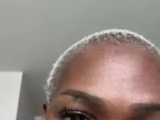 Malinnah  live sex cam