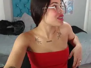 Miafuckpussyhard  live sex cam