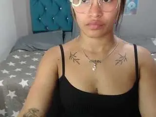 Miafuckpussyhard  live sex cam