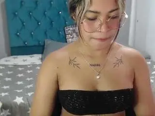 Miafuckpussyhard  live sex cam