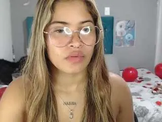 Miafuckpussyhard  live sex cam