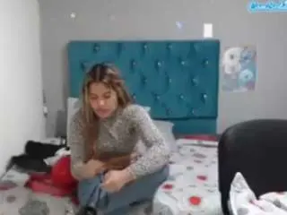 Miafuckpussyhard  live sex cam