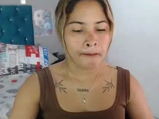 Miafuckpussyhard  live sex cam