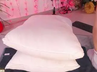 Ohyesly  live sex cam