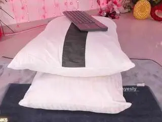 Ohyesly  live sex cam