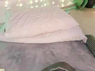 Ohyesly  live sex cam