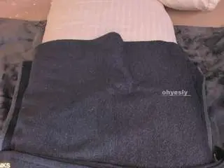 Ohyesly  live sex cam