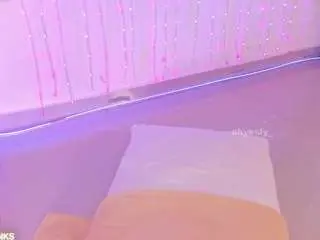 Ohyesly  live sex cam