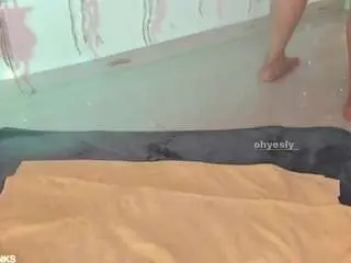 Ohyesly  live sex cam